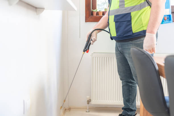 Best Best Pest Control Companies  in Astatula, FL